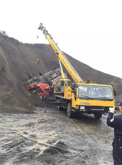 镇雄上犹道路救援